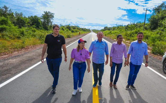 Secretário de Assuntos Municipalistas acompanha inaugurações e assina autorização para conclusão de obras na MA-225