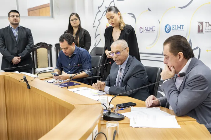 CCJR aprova PECs para ampliar apresentação de matérias de iniciativa popular ao Parlamento Estadual