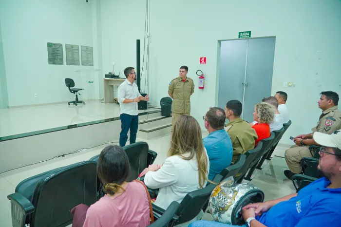 Prefeitura reúne representantes de instituições para tratar sobre período de queimadas