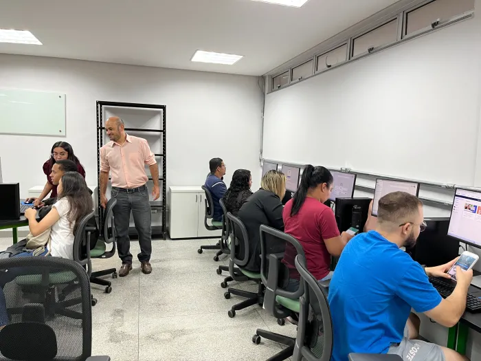 Escolas do Futuro oferecem 204 vagas para cursos técnicos em cinco municípios (Fotos: Secti-GO)