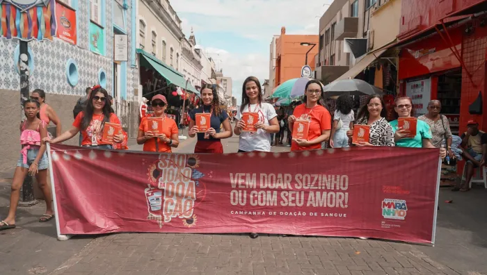 Hemomar realiza blitz na Rua Grande para captação de doadores de sangue