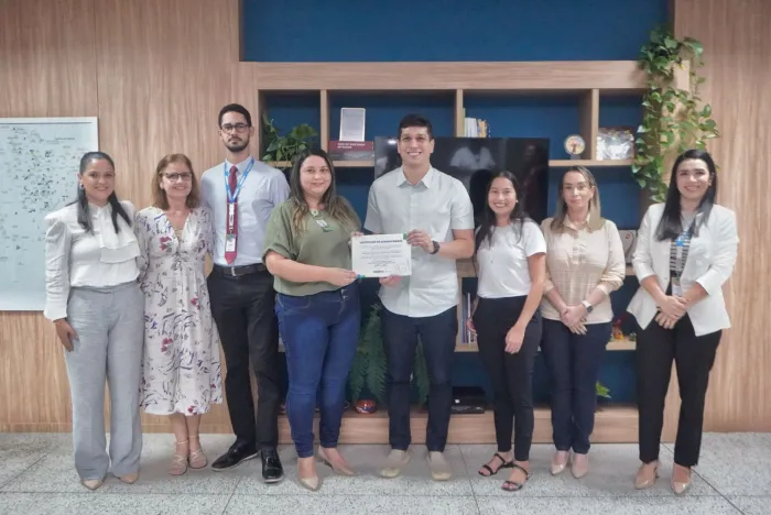 Equipe da SES recebe paciente transplantada e família doadora de órgãos