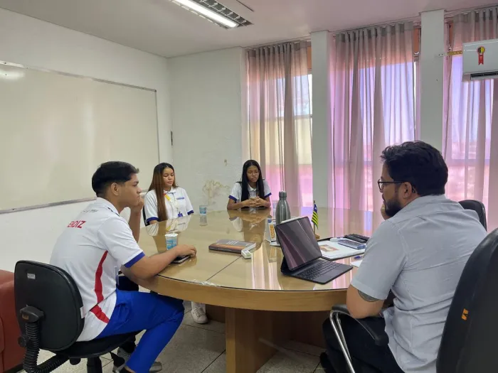 ADH recebe jovens aprendizes pelo programa Oportunidade Jovem