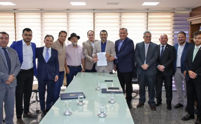 Governador Wanderlei Barbosa firma convênio e mais 40 veículos serão entregues para a assistência social dos municípios