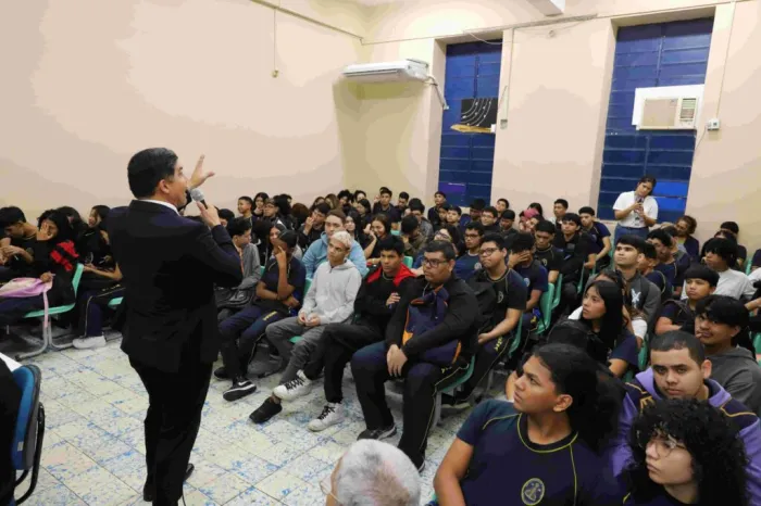 Alunos de escola estadual participam de palestra sobre “Direitos e Deveres no ECA”