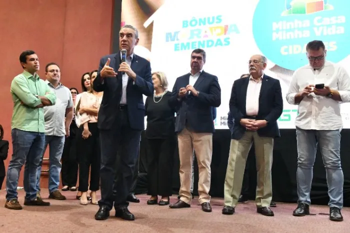 “Ajudar famílias a realizarem o sonho da casa própria é dar dignidade”, diz Paulo Corrêa