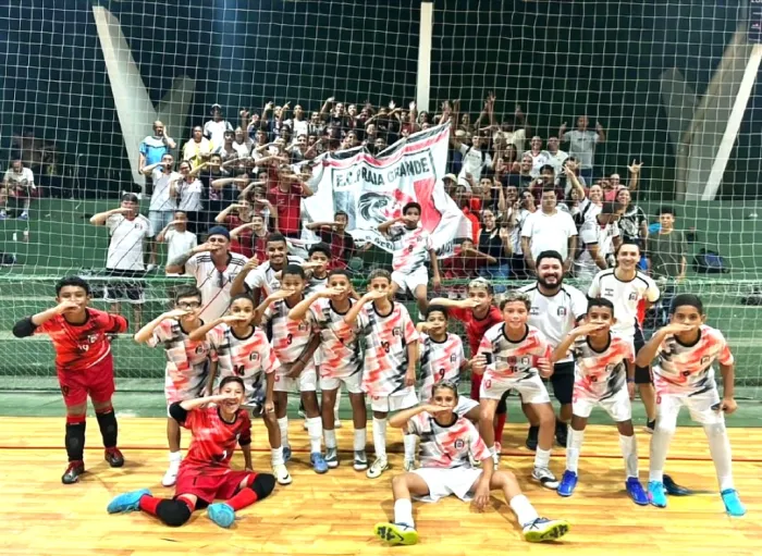 Futsal masculino do Time PG conquista quatro vitórias pelo Campeonato Estadual