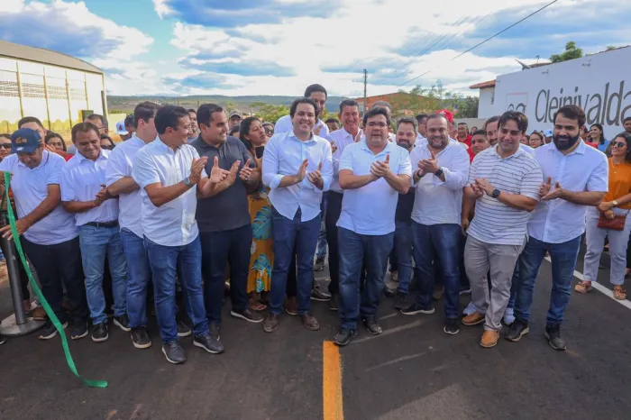 Rafael Fonteles inaugura trecho da PI-120 que liga São Miguel do Tapuio à Pimenteiras