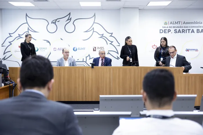 Deputados aprovam parecer para derrubada de veto e garantem prerrogativa do parlamento