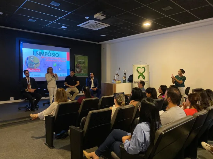 Secretário da Saúde participa de simpósio sobre comunicação em situações críticas