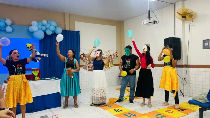 Alunos de Pedagogia da Uema realizam oficina sobre recursos didáticos voltados para a educação infantil