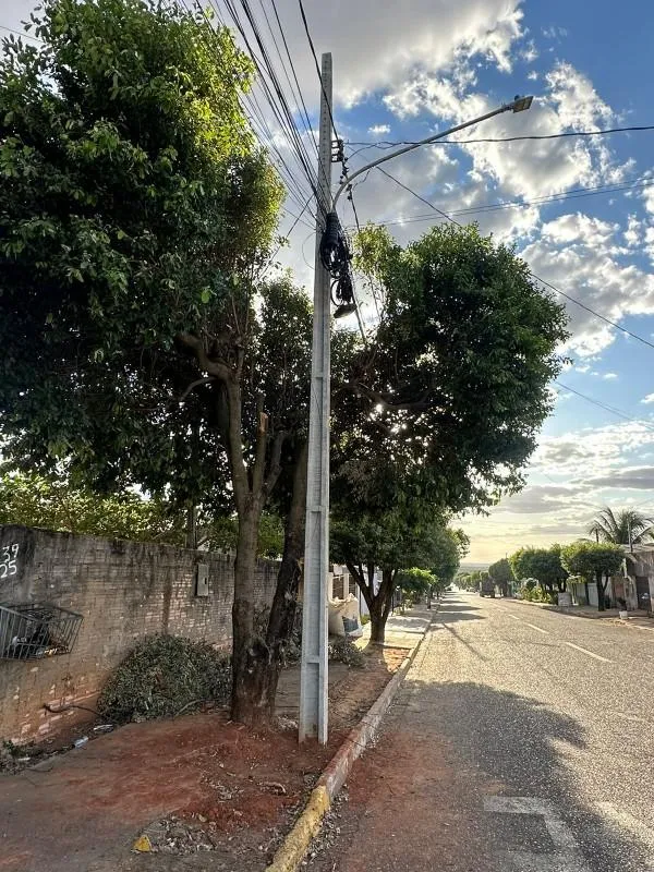 Vereador solicita redutor de velocidade na rua Lupicínio Rodrigues no bairro Jardim Primavera