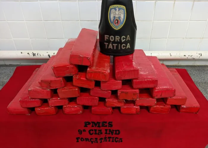 PM flagra suspeito transportando mais de 25 quilos de maconha em Rio Novo do Sul