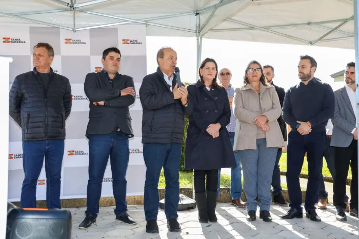 Governo do Estado entrega mais 28 equipamentos agrícolas para a região Serrana