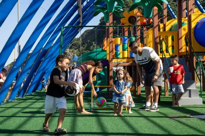 ‘Domingo da Família’ agita Praça Pôr do Sol com muita diversão para as crianças