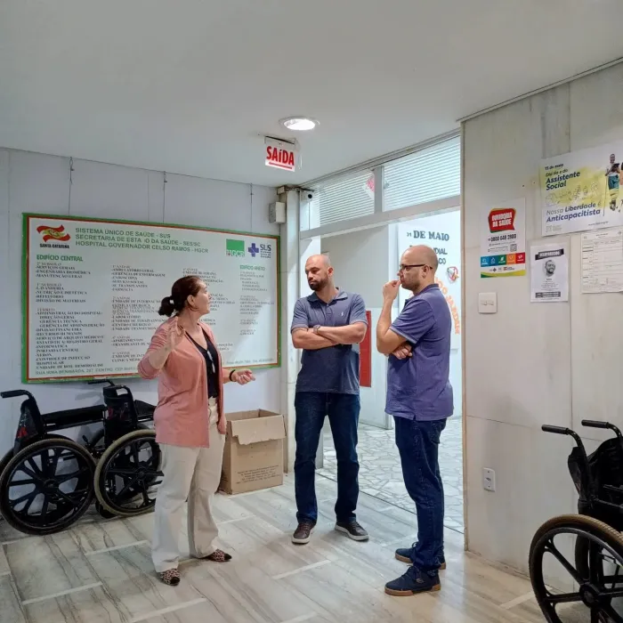 Secretário da Saúde acompanha obras no Hospital Governador Celso Ramos