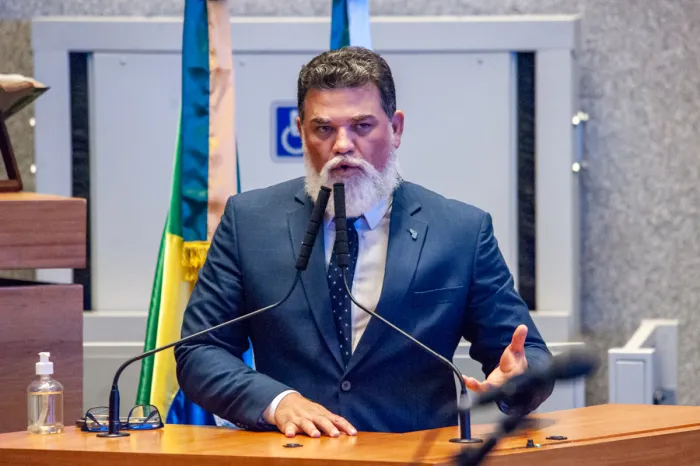 Aprovado projeto que reforça competência da enfermagem para prescrever remédios