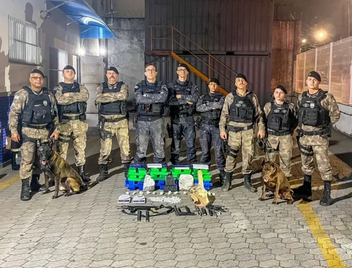 Ação conjunta entre o BAC e Guarda de Vila Velha resulta na apreensão de arma e grande quantidade de drogas
