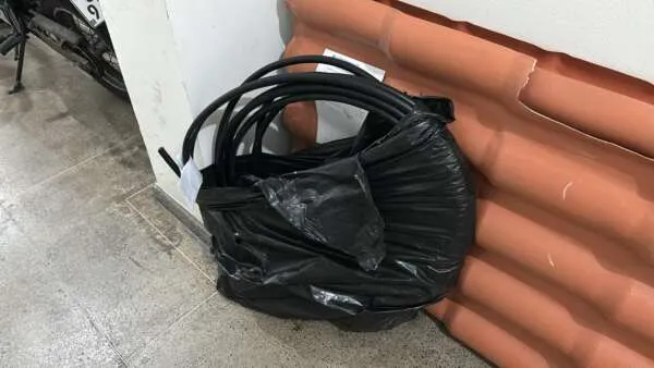 Em ações distintas, PMCE captura dois suspeitos de furto e recupera 27 metros de cabos de internet