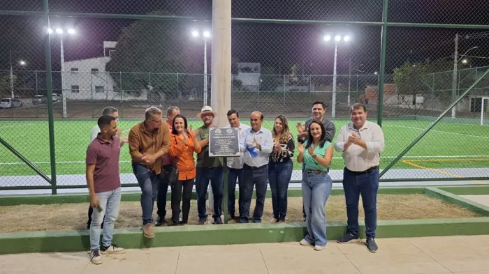 Governo do Estado inaugura dois campos Bom de Bola no município de Aracruz