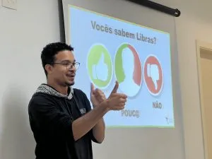O curso é virtual e gratuito