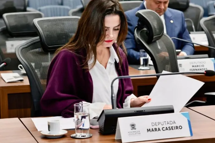 Mara Caseiro solicita maquinário para beneficiar moradores da Aldeia Água Azul