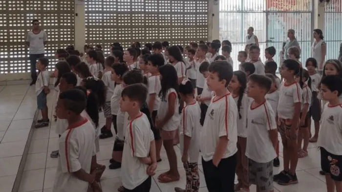 Para os alunos da rede, ato cívico é momento de estudar cultura