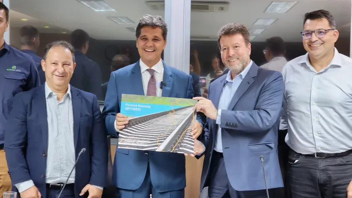 DesenvolvimentoES: Vale entrega projeto básico da Ferrovia Kennedy ao Governo do Estado