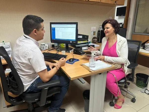 Vereadora busca apoio para denominação do Núcleo de Atendimento à Mulher como “Mulheres Calvi”