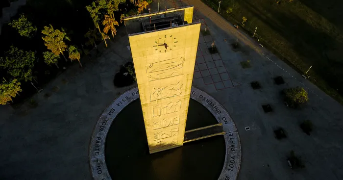 Praça do Relógio, na USP