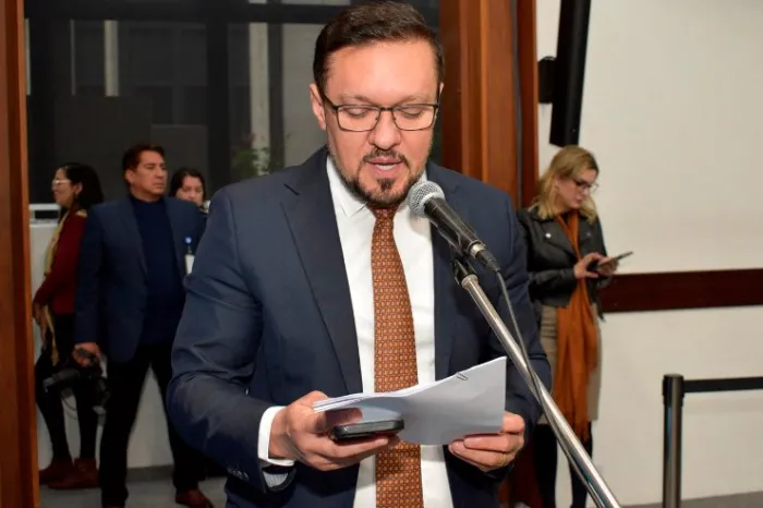 Projeto de Lei do deputado Lucas de lima quer reconhecer fibromialgia como deficiência