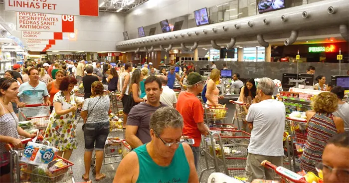 USP abre concurso de ensaios sobre inflação e estimula pensamento econômico em jovens