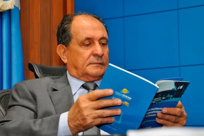 Projeto de Zé Teixeira simplifica administração pública em MS