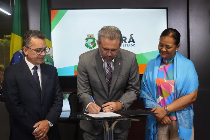 Governador Elmano de Freitas nomeia 158 novos professores para a Universidade Regional do Cariri (Urca)
