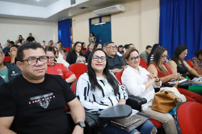 Educação reúne 470 profissionais dos 22 municípios acreanos para discutir currículo escolar e problemas de ordem emocional em estudantes