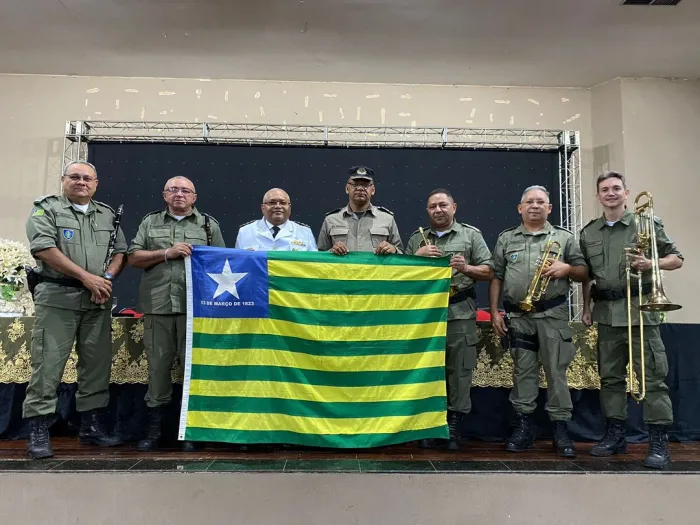 Regente do Corpo Musical da Polícia Militar do Piauí é homenageado em Encontro Nacional de Músicos Militares em Goiás