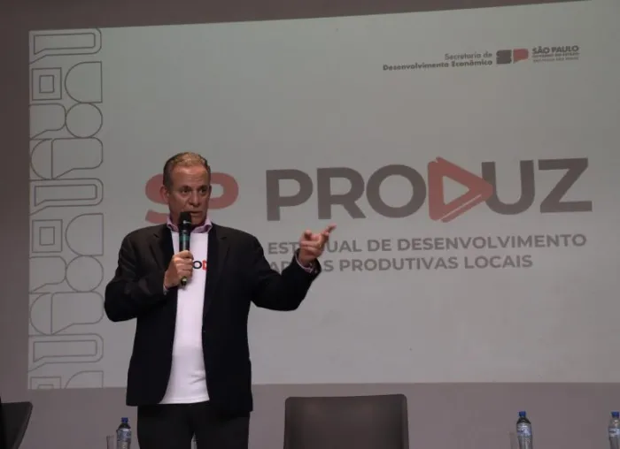 Secretário de Desenvolvimento Econômico do Estado de São Paulo, Jorge Lima, discursa durante evento de apresentação do programa SP Produz