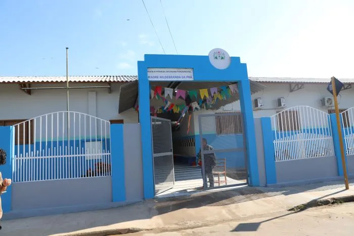 Educação realiza implantação de sistema de alimentação escolar inteligente nas escolas