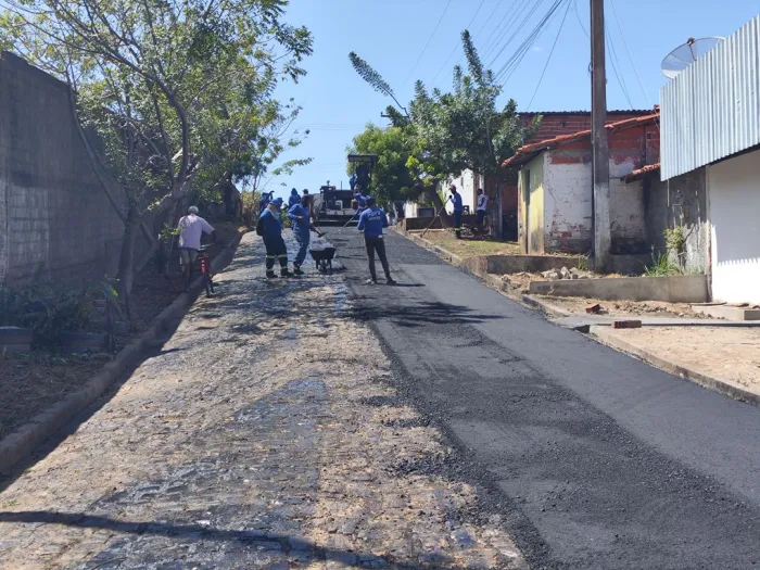 Secretaria dos Transportes inicia obras de pavimentação asfáltica em Monsenhor Gil