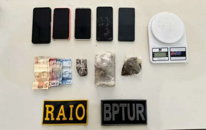 PMCE apreende adolescentes suspeitos de crime análogo ao tráfico de drogas em Icapuí