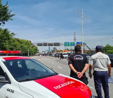 Agência Reguladora de Transporte do Estado de São Paulo (Artesp) fiscaliza ônibus, vans e micro-ônibus