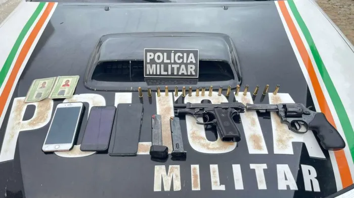 Trio é detido com duas armas de fogo e uma moto roubada em Boa Viagem