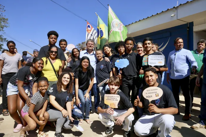 Tarcísio de Freitas entregou nesta segunda-feira (22) a reforma na Escola Professor Domingos Madeira, em Bebedouro