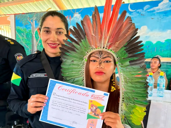 Polícia Militar celebra primeira formatura do Proerd em escola indígena de Tarauacá