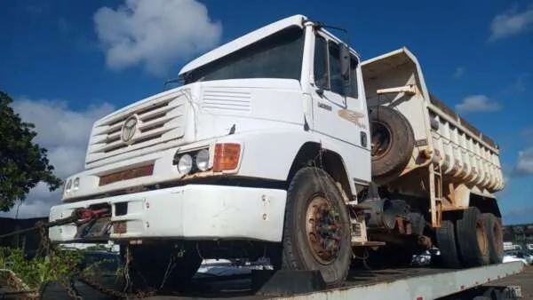 PCCE realiza segundo leilão de veículos apreendidos no tráfico de drogas