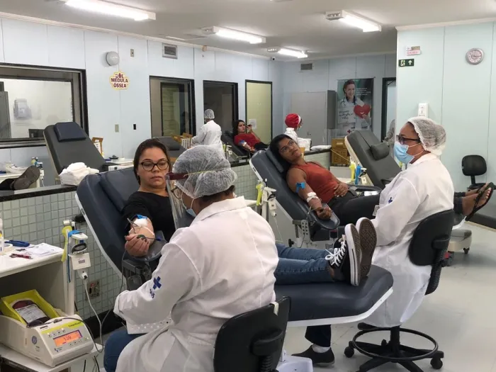 Alerta do HEMOES: queda no estoque de sangues A, B e O negativos