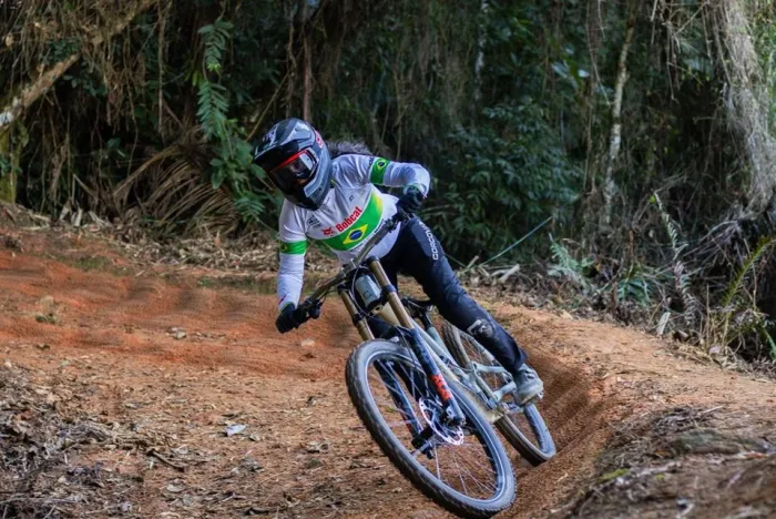 Ciclista capixaba participa do Campeonato Brasileiro de Downhill