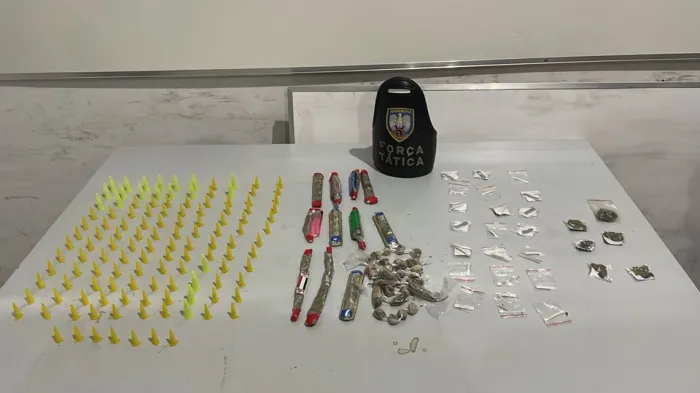 Polícia Militar realiza apreensão de drogas na Barra do Jucu