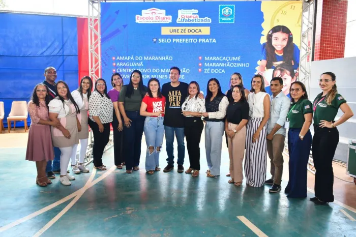 Felipe Camarão leva ação do Pacto pela Aprendizagem e anuncia vencedores do Prêmio Escola Digna e do Selo Prefeito da Educação