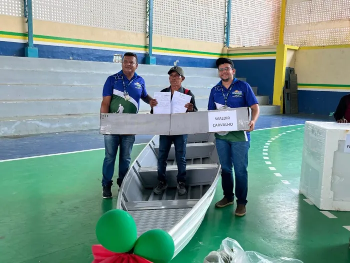 Em Amaturá, agricultores e pescadores recebem R$ 400 mil em crédito rural